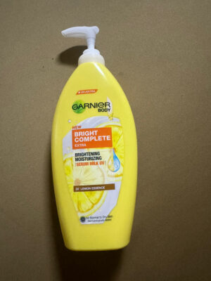 Top 4 Sữa Dưỡng Thể Trắng Da giúp trắng nhanh an toàn hiệu quả Sữa Dưỡng Thể Trắng Da Ganier Body Lotion NEW Dưỡng Trắng Sáng Da Dưỡng Ẩm Chống Nắng Thái Lan 400ml
