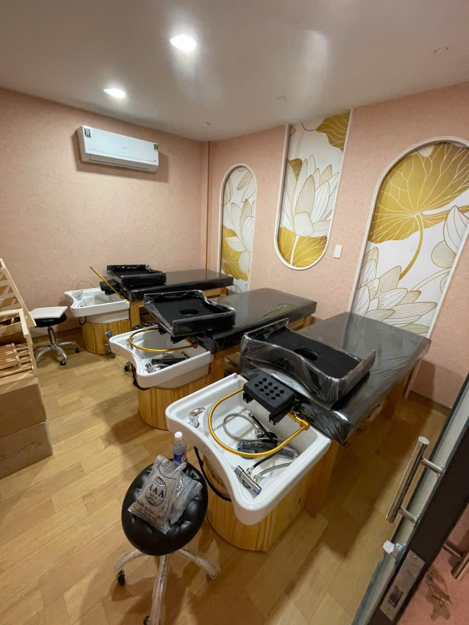 giường gội 2in1 bồn sứ có vòm